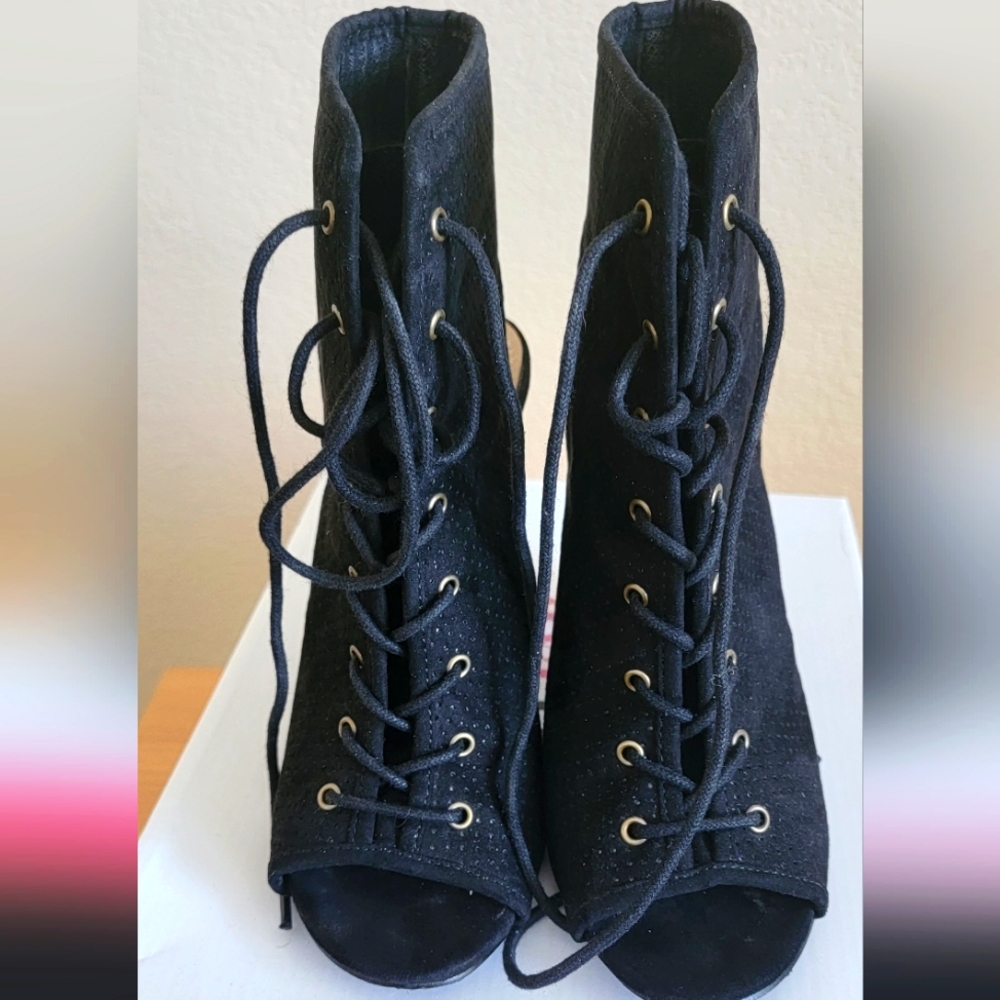 JUSTFAB MARILOU PEEP-TOE SHOES